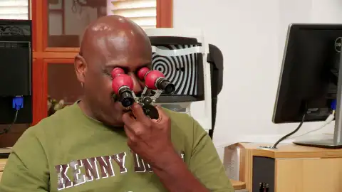 Kenny compra un trastero repleto de objetos y, al venderlos, casi triplica su inversión Kenny compra un trastero repleto de objetos y, al venderlos, casi triplica su inversión