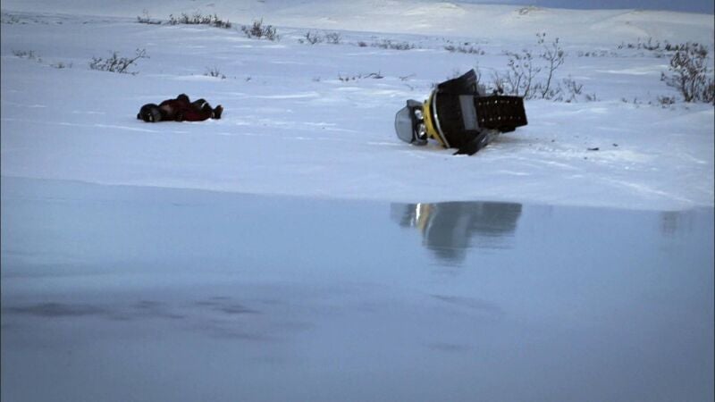 Sue intenta encontrar agua potable y comete un grave error que le cuesta muy caro