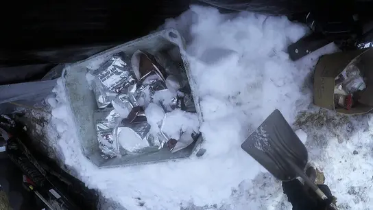 Así conserva Jessie Holmes la carne fresca durante el deshielo en Alaska Así conserva Jessie Holmes la carne fresca durante el deshielo en Alaska