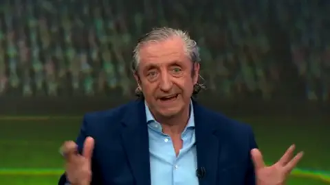 ''France Football quiere aclarar el Balón de Oro con Florentino'' ''France Football quiere aclarar el Balón de Oro con Florentino''