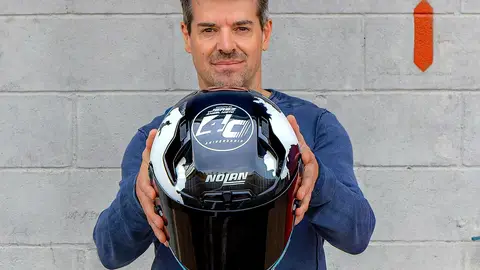 Carlos Checa dará una vuelta al circuito Angel Nieto-Jerez vistiendo los colores del circuito Carlos Checa dará una vuelta al circuito Angel Nieto-Jerez vistiendo los colores del circuito