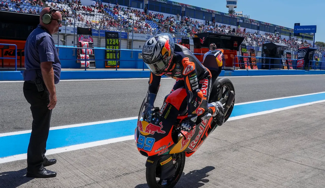 José Antonio Rueda (KTM), tras firmar su primera 'pole' en el GP de España en Jerez
