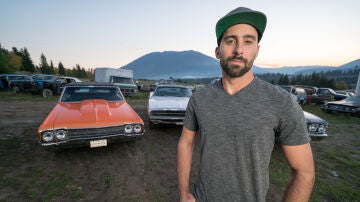 Connor Charman-Hall: el heredero de Mike que devuelve la vida a los clásicos con un toque moderno