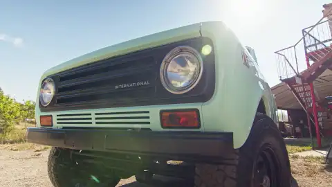 Mike resucita un clásico: el Scout II de 1971 vuelve a rugir tras 800 horas de trabajo Mike resucita un clásico: el Scout II de 1971 vuelve a rugir tras 800 horas de trabajo