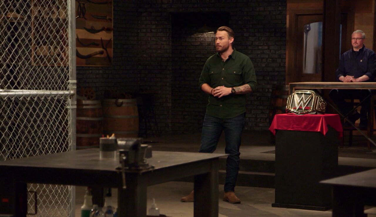 Forjado a fuego - El ring de la forja: los herreros se enfrentan a una hoja inspirada en el WWE