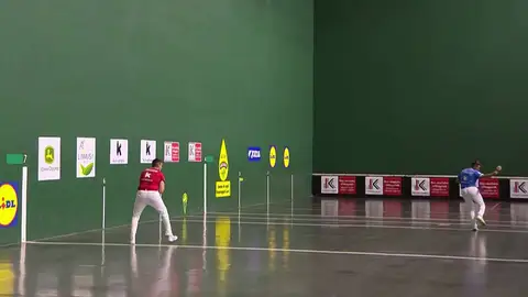 Nuevo enfrentamiento en Frontón: Peña II y Bakaikoa, desde el Frontón Bizkaia, este domingo en Mega. Nuevo enfrentamiento en Frontón: Peña II y Bakaikoa, desde el Frontón Bizkaia, este domingo en Mega.