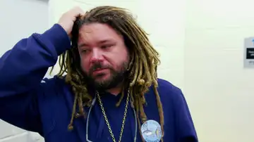 Pesca extrema - La perrita se pone enferma y cambian la pesca por su supervivencia Pesca extrema - La perrita se pone enferma y cambian la pesca por su supervivencia