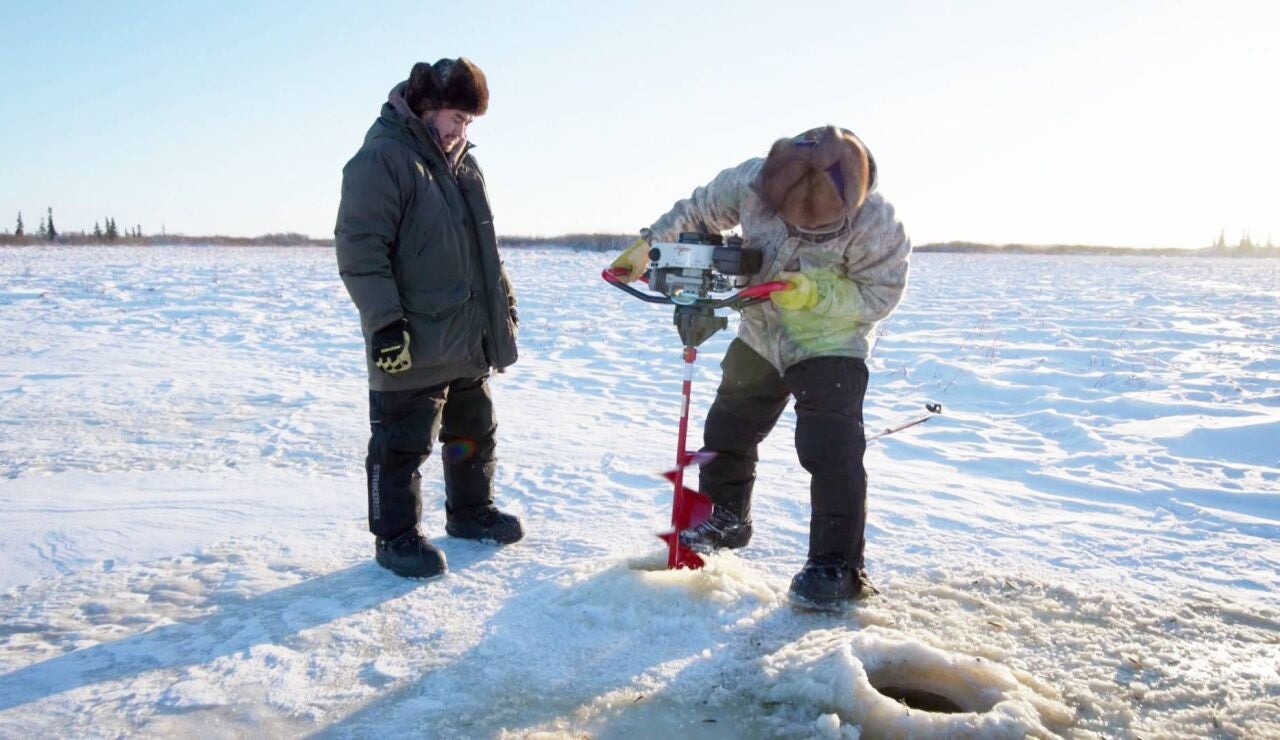 Vida bajo cero - As&iacute; funciona la pesca en hielo en Alaska