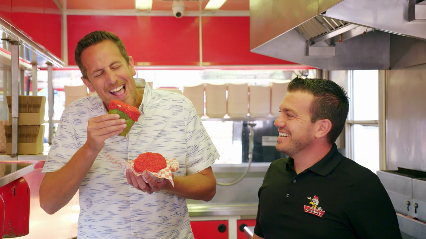 Noah Cappe descubre la chimichanga: nadie sabe lo que es Noah Cappe descubre la chimichanga: nadie sabe lo que es