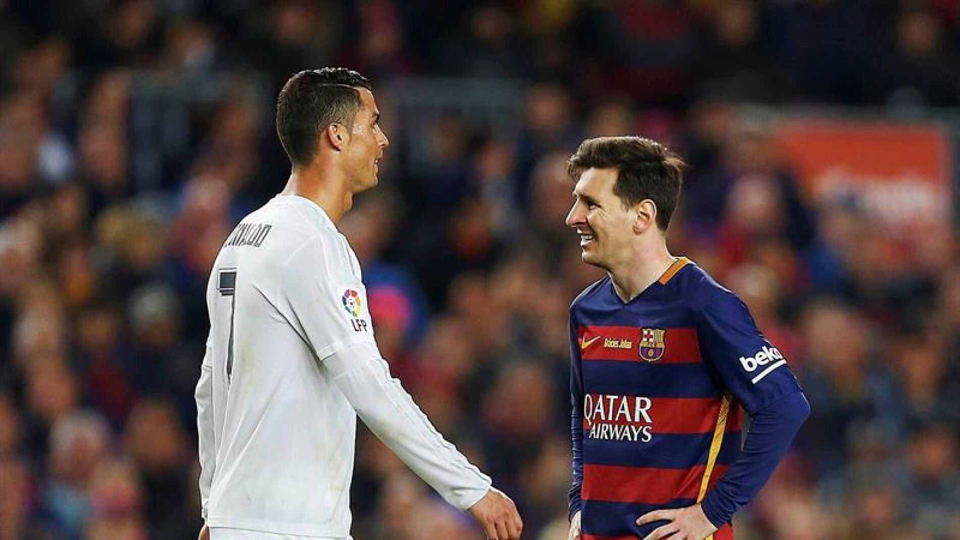 Messi y Cristiano se cruzan en el Cl&aacute;sico