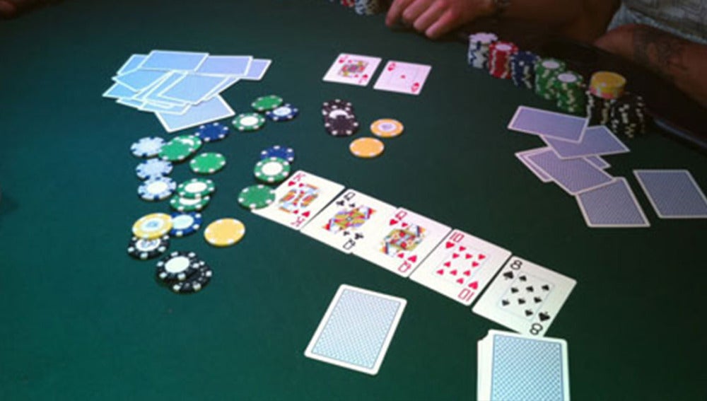 Partidas De Poker Ilegales En El Marrakesh