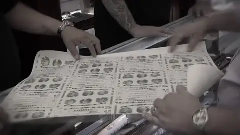 Frame 2.874557 de: Unos billetes muy especiales Frame 2.874557 de: Unos billetes muy especiales