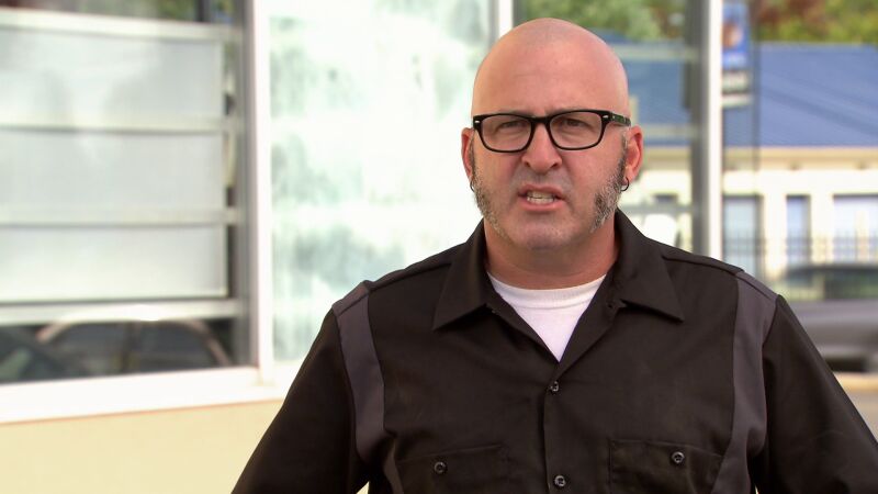 Pillan al jefe nada más empezar a trabajar