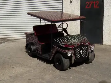 Frame 19.683379 de: Cómo transformar un cochecito de golf en una obra maestra Frame 19.683379 de: Cómo transformar un cochecito de golf en una obra maestra