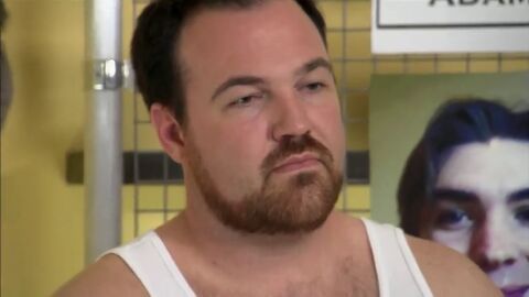 Frame 60.975391 de: Pilla a su empleado robando comida del restaurante por necesidad