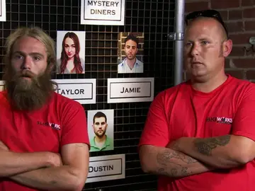 Frame 0.0 de: Dos repartidores ponen en peligro el futuro de un restaurante Frame 0.0 de: Dos repartidores ponen en peligro el futuro de un restaurante