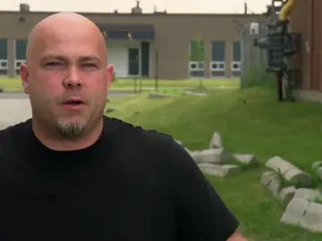 Frame 92.738095 de: Jeff protagoniza la peor subasta de la historia Frame 92.738095 de: Jeff protagoniza la peor subasta de la historia