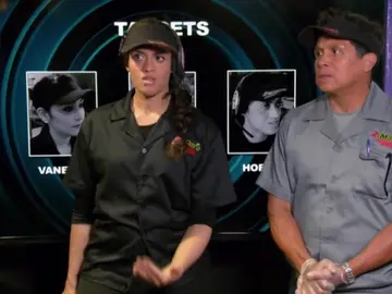 Los empleados de este restaurante espantan a los clientes Los empleados de este restaurante espantan a los clientes