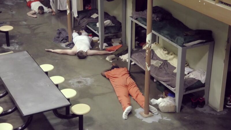 Una redada en busca de heroina en prisión