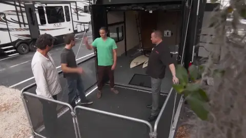 Una supercaravana con garaje, chimenea y terraza propia Una supercaravana con garaje, chimenea y terraza propia