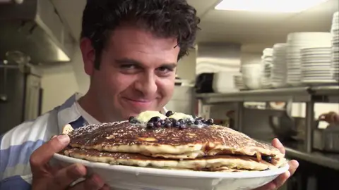 El reto de casi 2 kilos de tortitas con arándanos El reto de casi 2 kilos de tortitas con arándanos