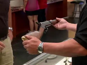 Un rifle experimental del siglo pasado puede valer mucho dinero en 'La casa de empeños' Un rifle experimental del siglo pasado puede valer mucho dinero en 'La casa de empeños'