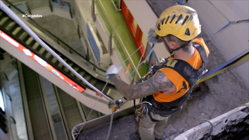 Cómo construir un puente tibetano en lo alto de un centro comercial