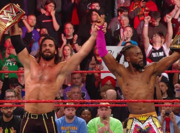 Kofi Kingston y Seth Rollins en 'Raw' Kofi Kingston y Seth Rollins en 'Raw'