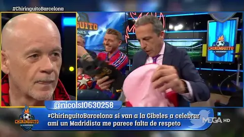 Cristóbal Soria irrumpe en plató con la mochila que guardaba Alfredo Duro en el coche Cristóbal Soria irrumpe en plató con la mochila que guardaba Alfredo Duro en el coche