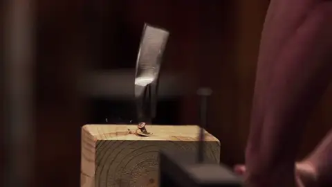 El cuchillo multiusos de un armero es partido por la mitad en la prueba de resistencia El cuchillo multiusos de un armero es partido por la mitad en la prueba de resistencia