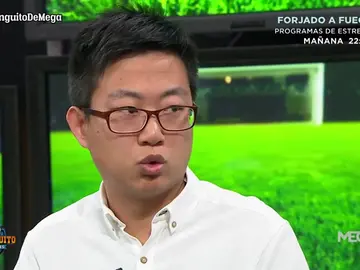 Daniel Yan, periodista chino, nos visita en El Chiringuito Daniel Yan, periodista chino, nos visita en El Chiringuito