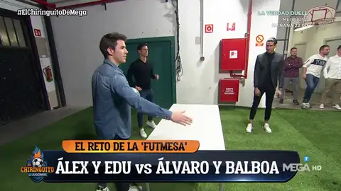 Espectacular partido de 'Fut-Mesa' que enfrentó a Edu Aguirre y Álex Silvestre con Balboa y Álvaro Ruiz Espectacular partido de 'Fut-Mesa' que enfrentó a Edu Aguirre y Álex Silvestre con Balboa y Álvaro Ruiz