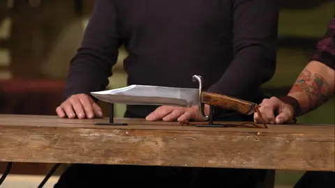Cuchillo Alamo Bowie Forjado a Fuego Edición Internacional