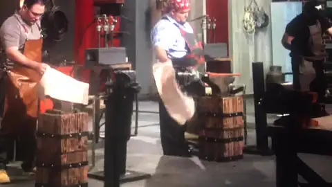 Doug Marcaida Forjado a fuego Internacional