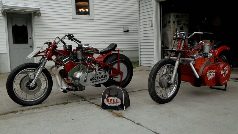 Mike ofrece 45.000 dólares por dos motocicletas históricas. ¿Habrá trato?