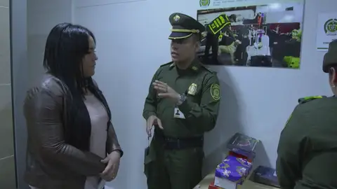 Detenida por una maleta que supuestamente no es suya Detenida por una maleta que supuestamente no es suya