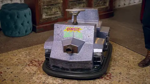 Un coche de choques sesentero deslumbra a los anticuarios Un coche de choques sesentero deslumbra a los anticuarios