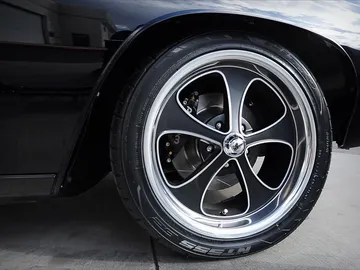 Los neumáticos de un Chevelle de los 70 Los neumáticos de un Chevelle de los 70