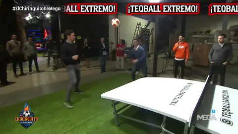 ¡Partidazo de Teqball en el plató de El Chiringuito! ¡Partidazo de Teqball en el plató de El Chiringuito!