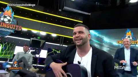 ¡José Álvarez nos canta en directo! ¡José Álvarez nos canta en directo!