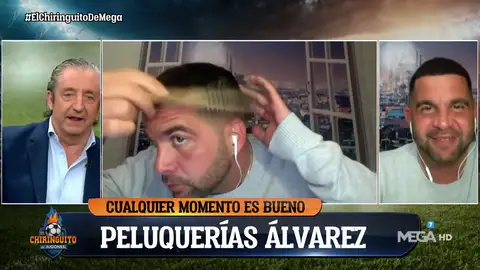 ¡José Álvarez aprovecha la publicidad para peinarse! ¡José Álvarez aprovecha la publicidad para peinarse!