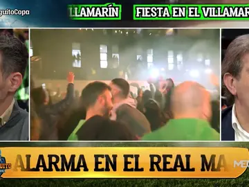 Espectacular celebración de los jugadores del Betis con la afición Espectacular celebración de los jugadores del Betis con la afición