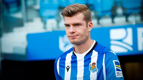 ¡Sorloth ya es jugador de la Real Sociedad! a