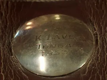 Los cinturones de boxeo de todo un campeón necesitan una buena reparación Los cinturones de boxeo de todo un campeón necesitan una buena reparación