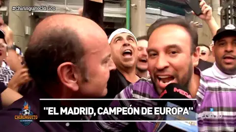 Baño de masas de Juanma Rodríguez en la puerta 55 Baño de masas de Juanma Rodríguez en la puerta 55