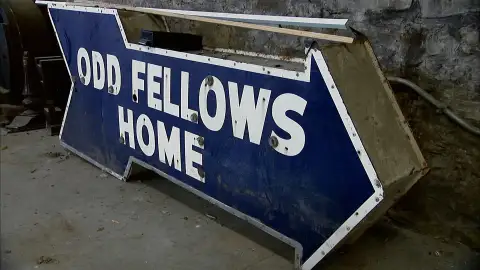 Este cartel no está en venta Cazatesoros