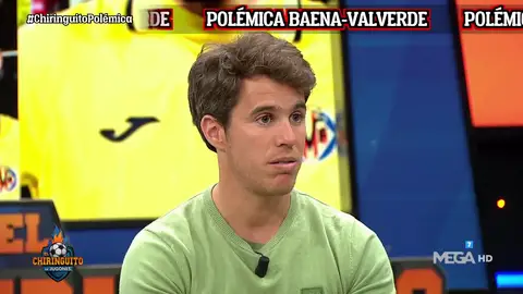 "Baena estaba mirando el móvil de camino al bus" "Baena estaba mirando el móvil de camino al bus"