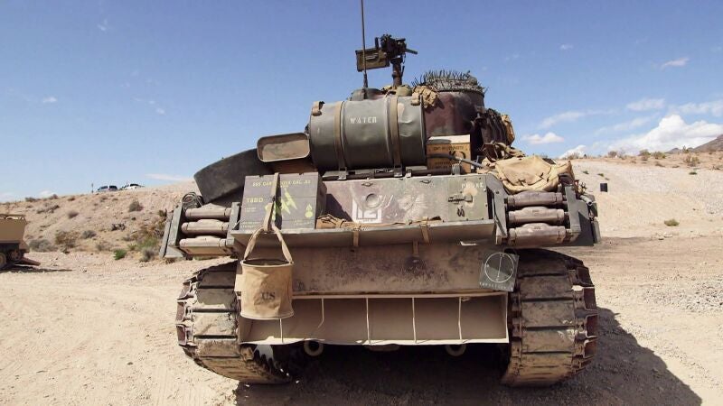 Rick conduce un tanque Sherman M4A3 de 1942 por el que piden 1.500.000 dólares