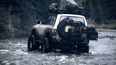 Un coche para Ely Mountain men