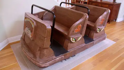 Piden 200.000 dólares por un coche de Blancanieves de una atracción de Florida Piden 200.000 dólares por un coche de Blancanieves de una atracción de Florida